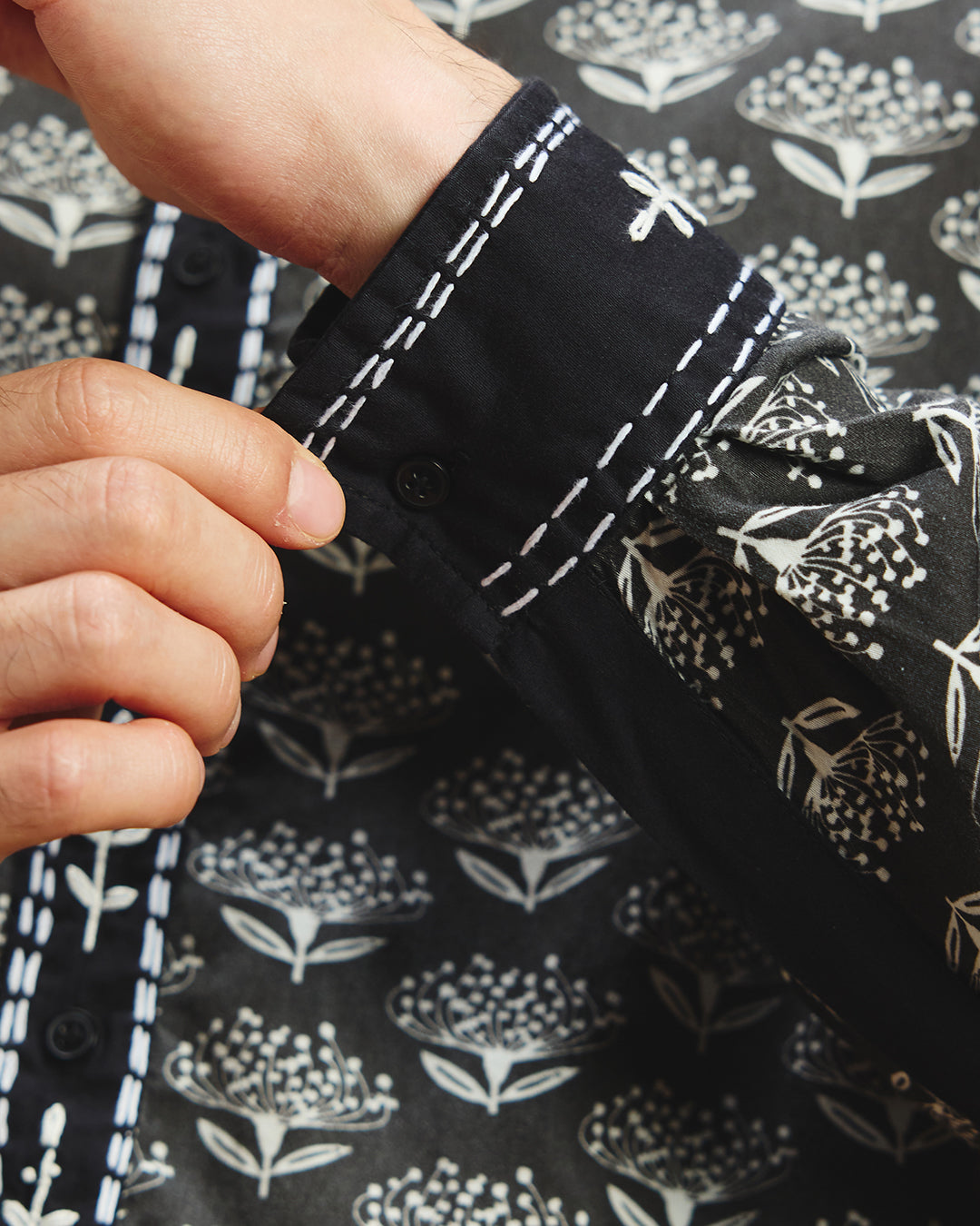 Roshni Botanical Shirt - Black